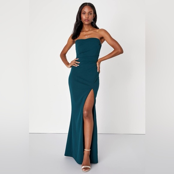 LULU’S Marvelous Entrance Emerald Green Pleated Strapless Maxi Dress - Picture 5 of 7